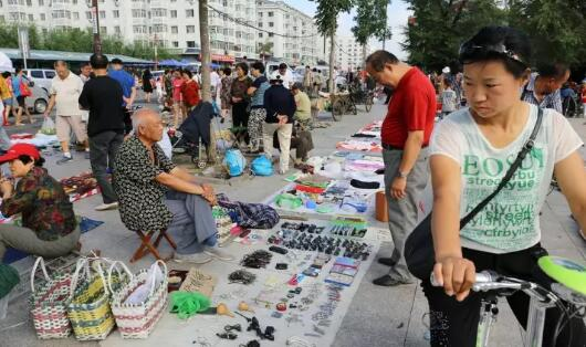 赚钱点子：摆地摊如何赚取人生第一桶金